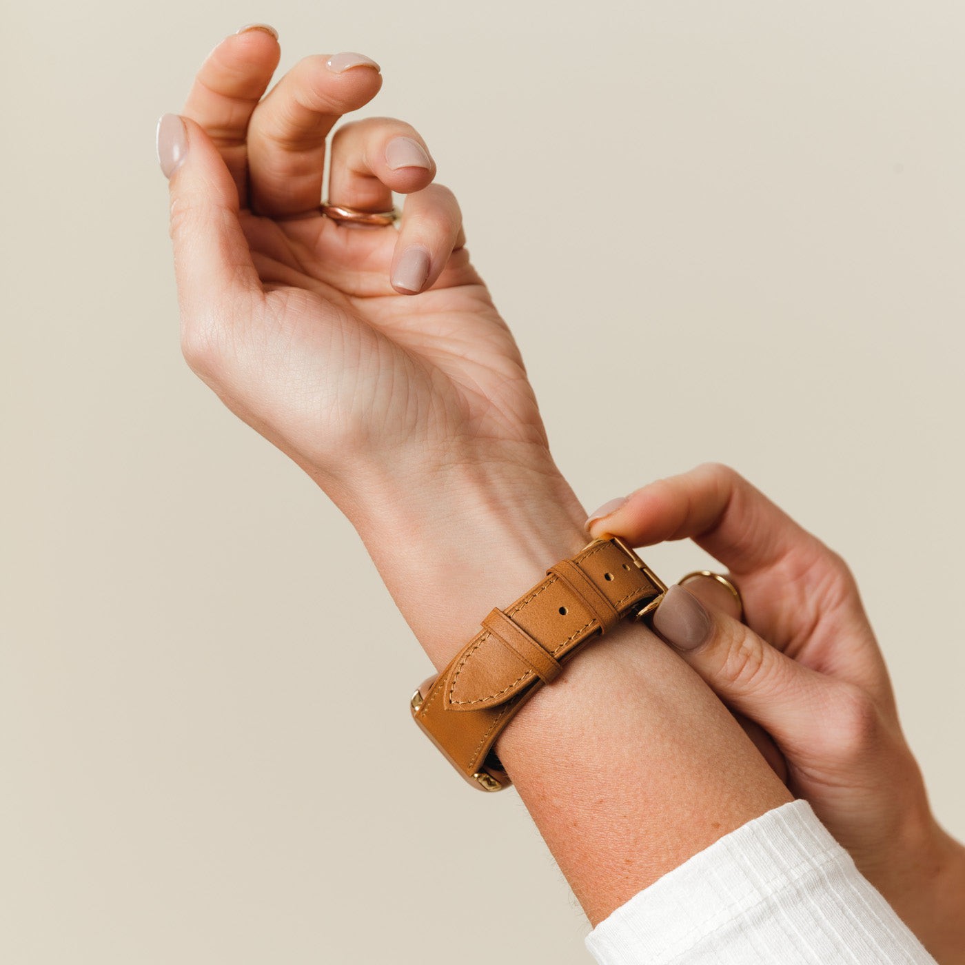 Chai | Apple watch band on wrist