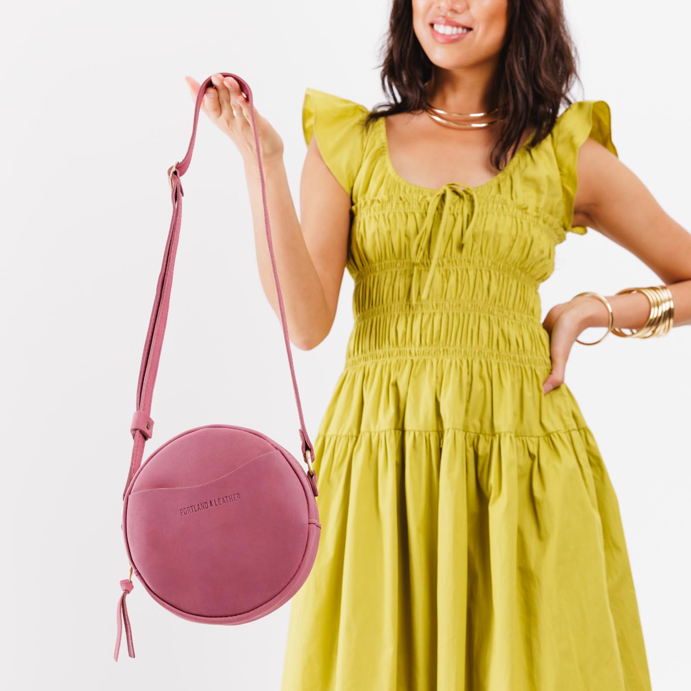 Foxglove Small | Circle shaped crossbody with exterior pocket