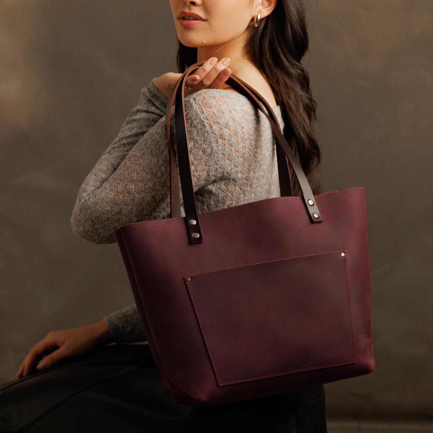 Merlot*Classic | Large leather tote bag with sturdy bridle handles and front pocket