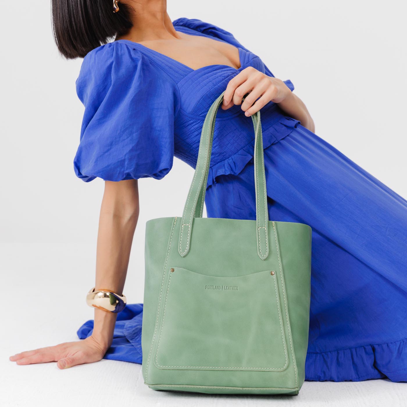 Cucumber*Large | Dual shoulder strap tote bag with an exterior pocket