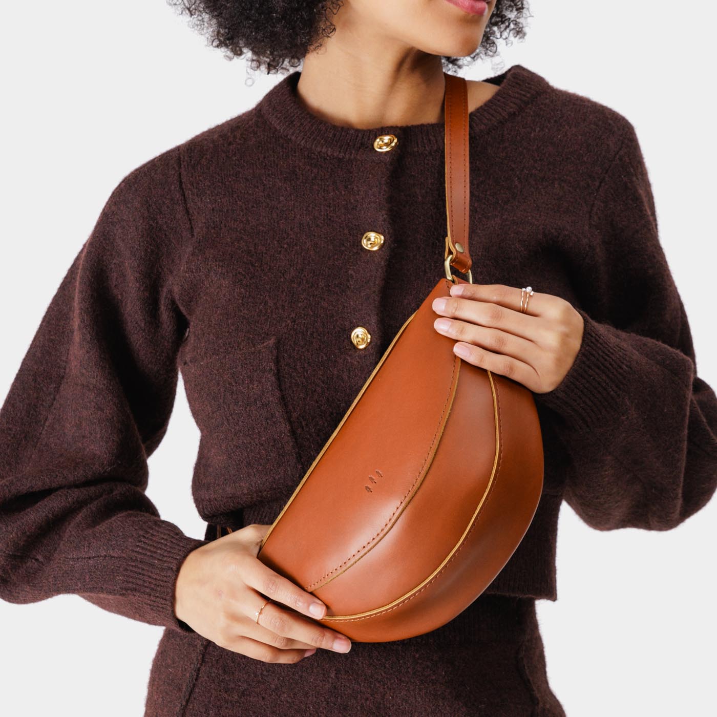 Honey*Medium | Half circle shaped sling bag