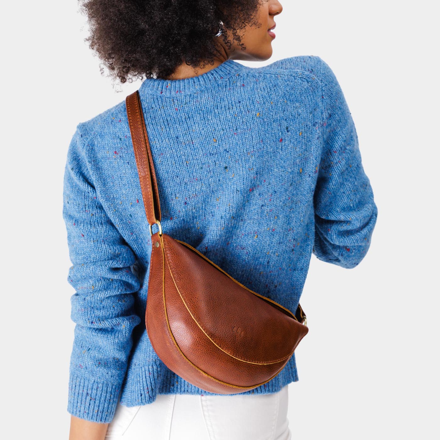 Nutmeg Medium | Half circle shaped sling bag