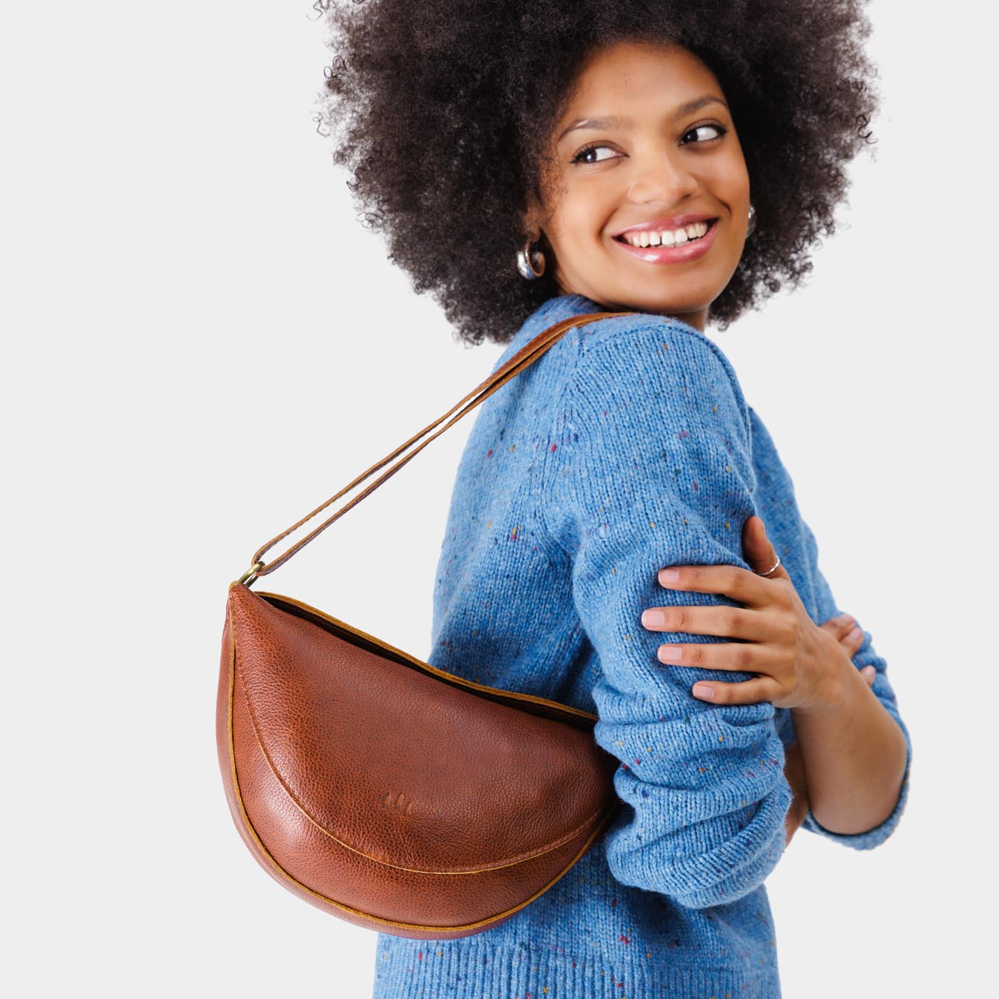 Nutmeg Medium | Half circle shaped sling bag