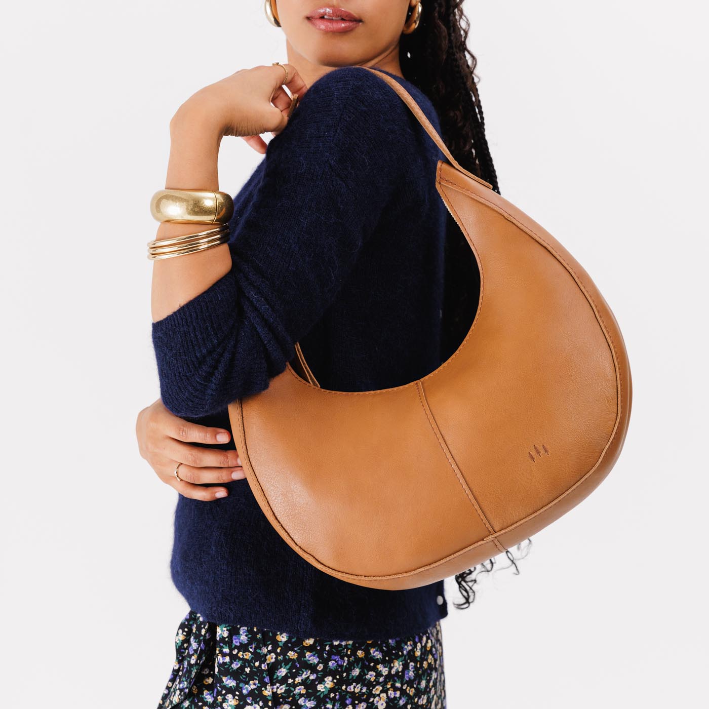 Shortbread*Large | Large crescent shaped shoulder bag with zipper closure and adjustable strap