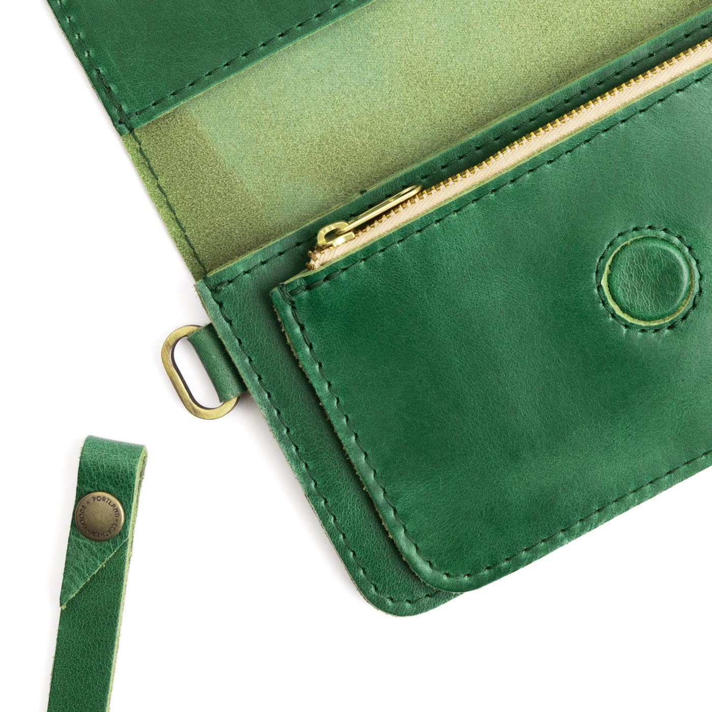 Cowboy Mint | Leather wallet clutch with wristlet and magnetic closure