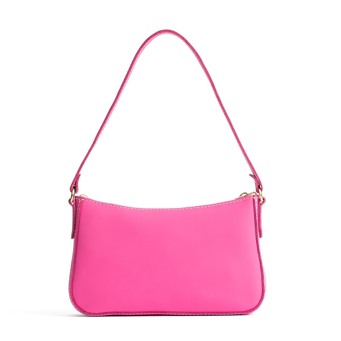 Margot | Petite bean shaped shoulder bag with a zipper closure