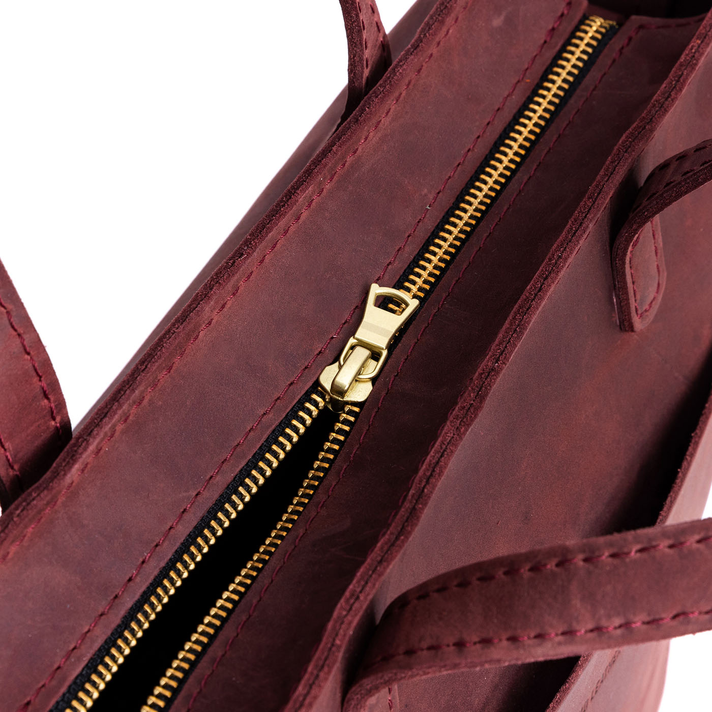 Merlot*Zipper | Midsize crossbody tote with handles and a pocket