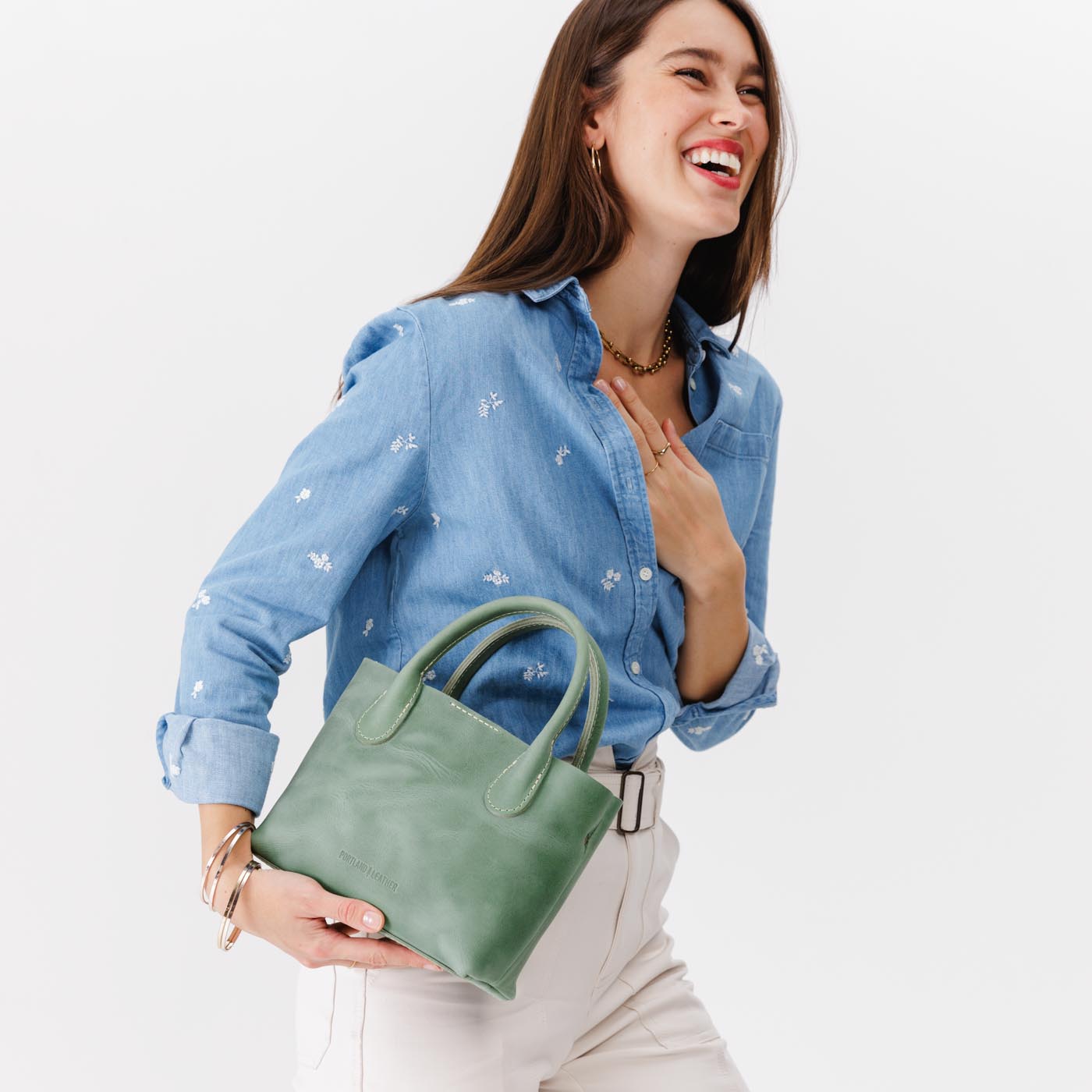 Cucumber Small | Petite tote purse with structured leather handles and crossbody strap