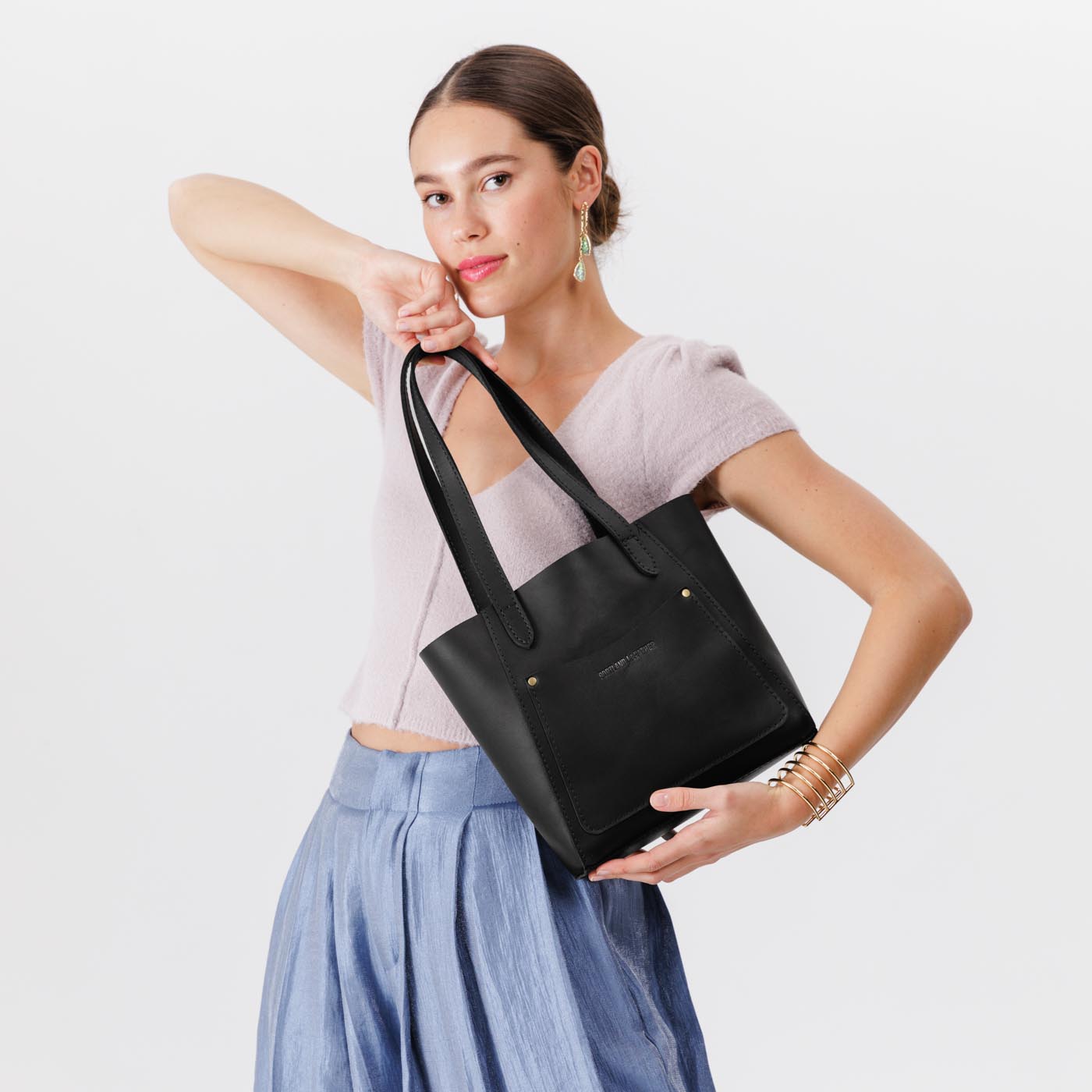 Black Small | Slim tote bag with dual shoulder straps and interior and exterior pockets