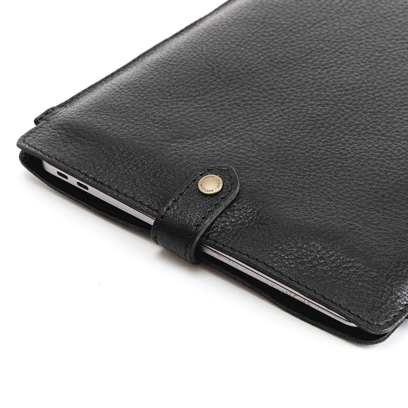 All Color: Pebbled--black | top snap laptop sleeve