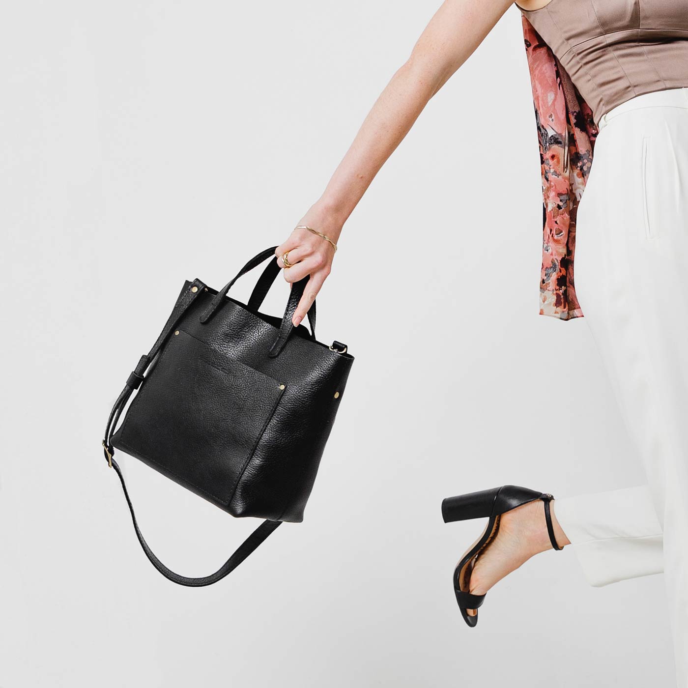 Pebbled--black*Classic | Midsize crossbody tote with handles and a pocket