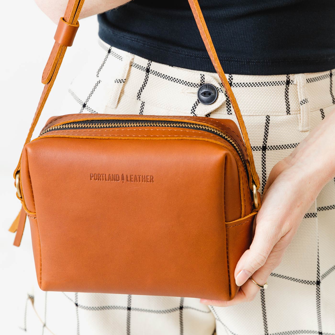  Honey | Square crossbody bag with top zipper and leather pull tab