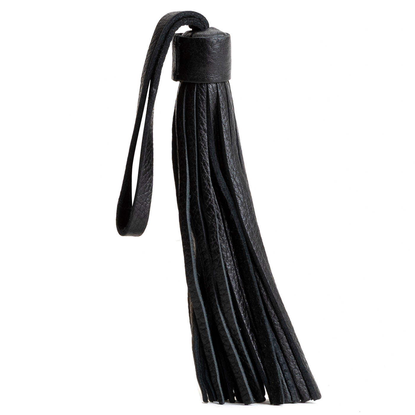 Pebbled--black Jumbo | Fringed leather tassel with leather loop